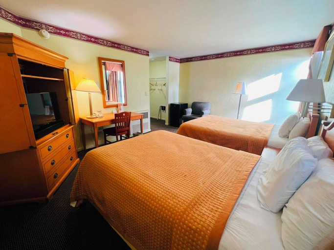 Bedroom 3, Barrington Hotel Schaumberg Near I 90, Lake
