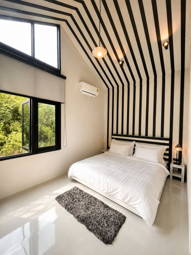 Room 2, S-Cape at Rim Khwae, Si Sawat