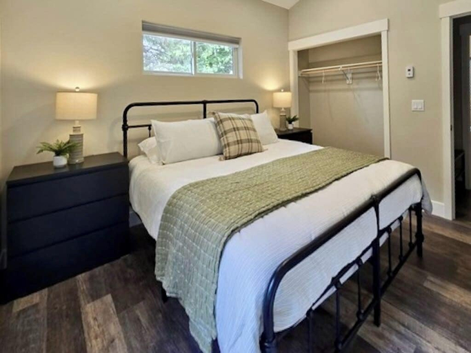 Interior 2, Lower Level of the Monarch Estate for Smaller Groups, Anchorage