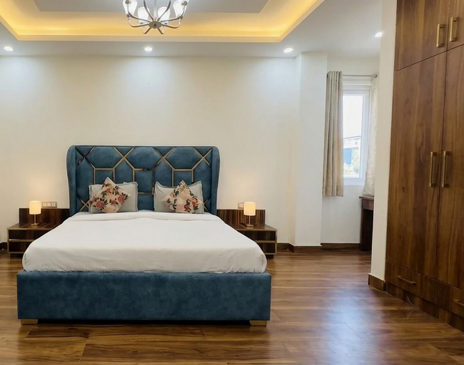 Room 4, Fortune Home Service Apartment E120 3BHK, Delhi
