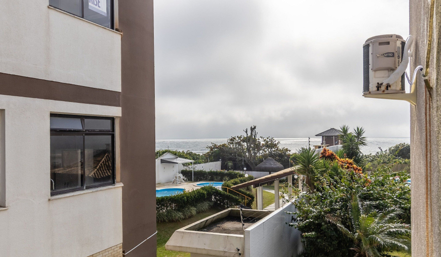 Property grounds, Excellent Beachfront apt With Barbecue Ida101, Florianopolis