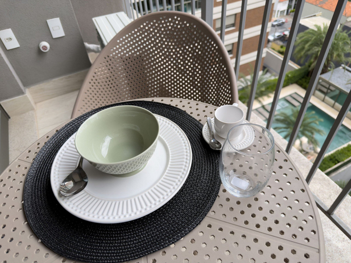 Outdoor dining 2, GA 63 Ape com AR prox Allianz e Einstein, São Paulo