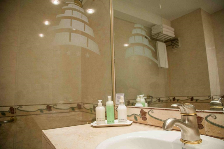 Bathroom 5, HR Esmeralda Luxor, Distrito Federal