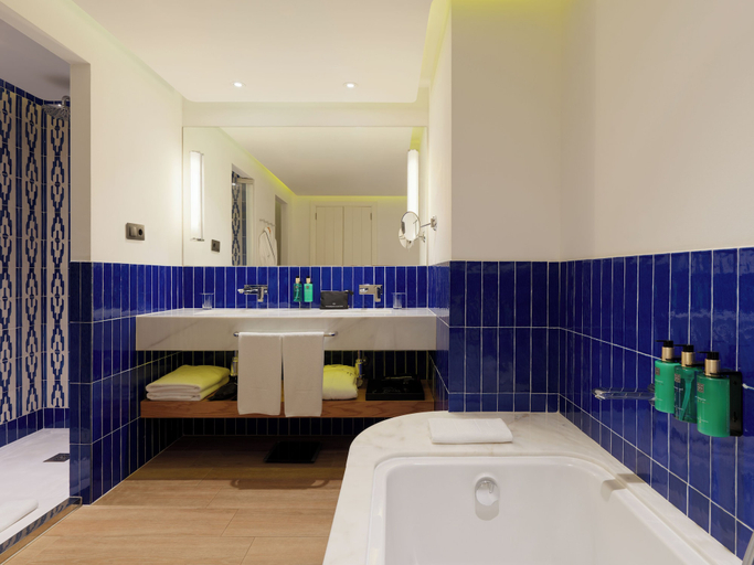 Bathroom 5, H10 Atlantic Sunset Horizons Collection, Santa Cruz de Tenerife