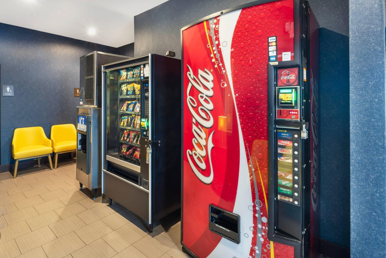 Food & Drinks 5, Comfort Inn & Suites Butler, Butler