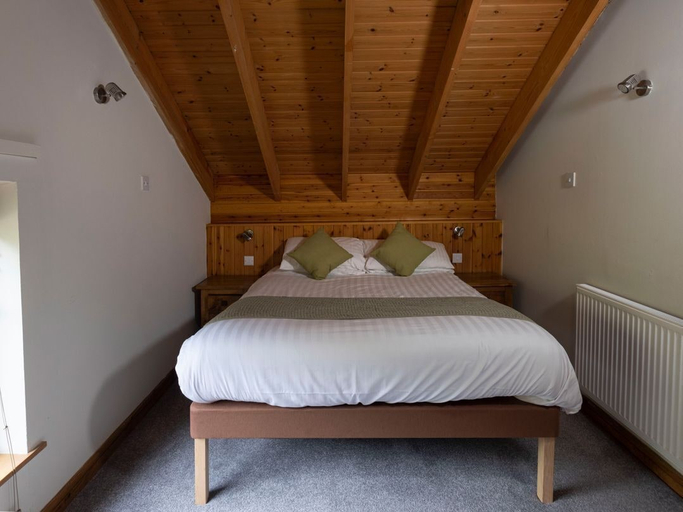 Interior 5, Deerpark Classic Golden Oak Waterside, Cornwall