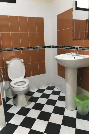 Bathroom 3, Donsak Ville, Don Sak