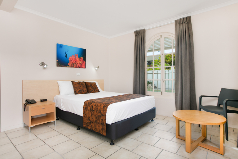 Bedroom 3, Comfort Inn Cairns City, Cairns