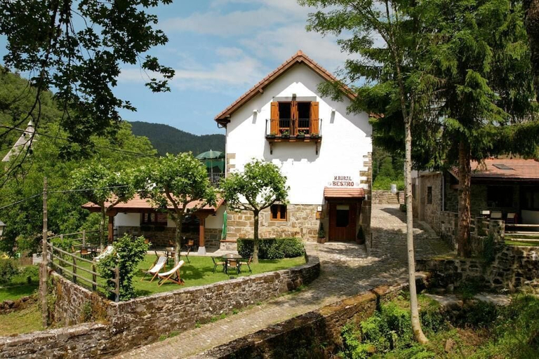 Exterior & Views, Hotel Rural Besaro - Selva de Irati, Navarra