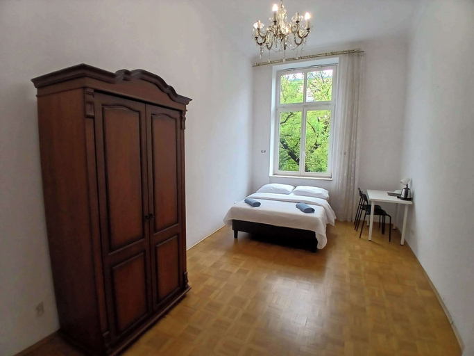Room 5, Fantastic Inn Kraków - B7, Kraków City