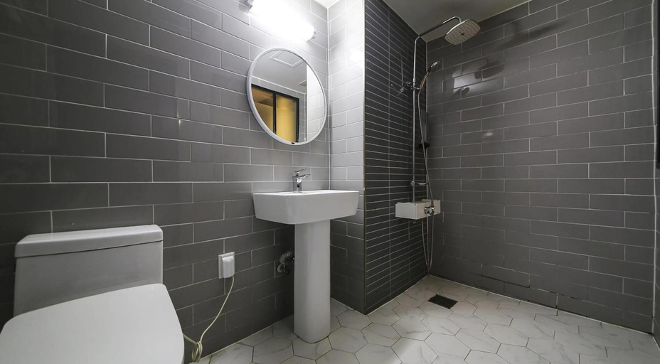 Bathroom 3, Cheonan CS Plaza Hotel, Cheonan