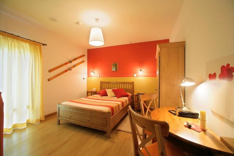 Bedroom 4, Hotel Rural Besaro - Selva de Irati, Navarra