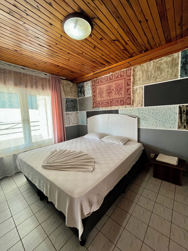Bedroom 4, Delphin Apart Hotel, Manavgat