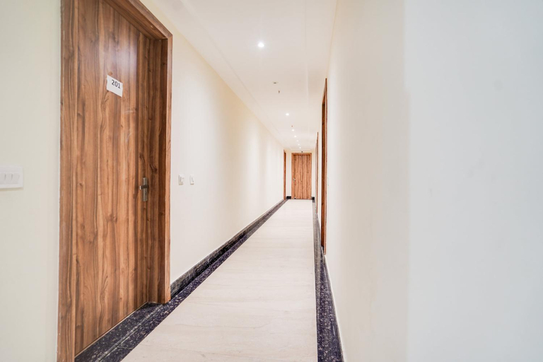 Public Area 2, Hotel O Hotel Shiv Lok, Kanpur Nagar