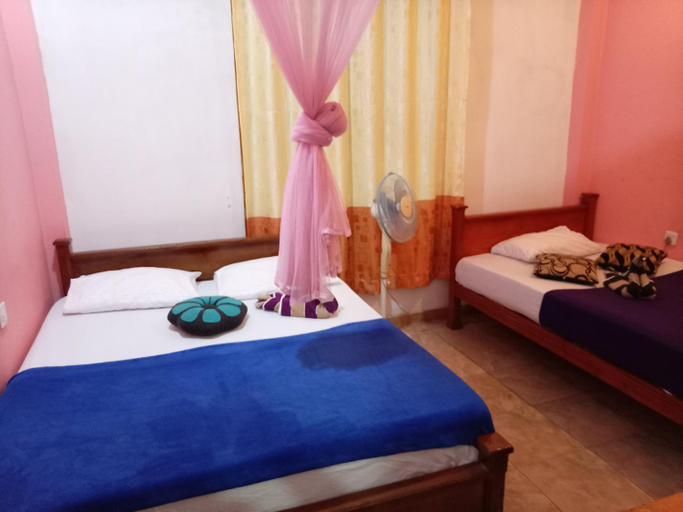 Bedroom 2, Little Heaven, Ella