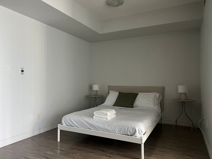 Room 2, Ardelle Hotel, Toronto