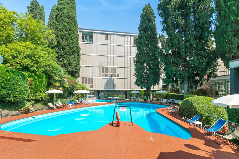 Pool 4, Hendrik Vittoriale Lake View Shared Pool, Brescia