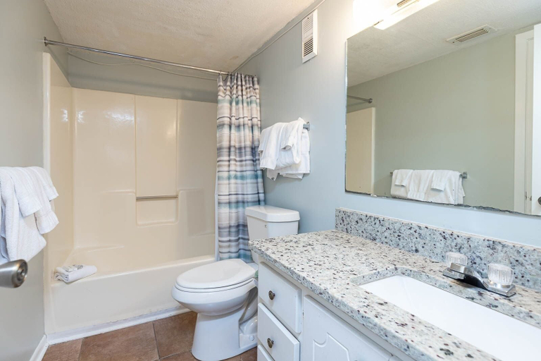 Bathroom 3, Island Winds East 107 2 Bedroom Condo, Baldwin