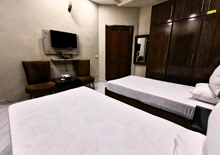 Bedroom 3, Hotel Royal Comfort, Lahore