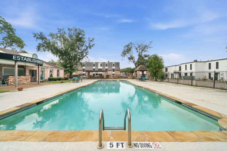 Pool 4, Winrock Apartments by Andes STR, Houston