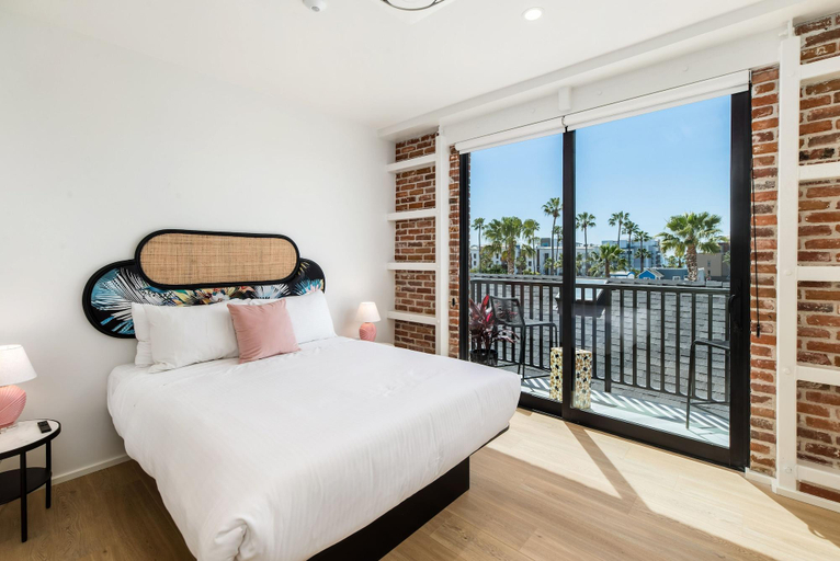 Bedroom 3, The Brick Hotel, San Diego