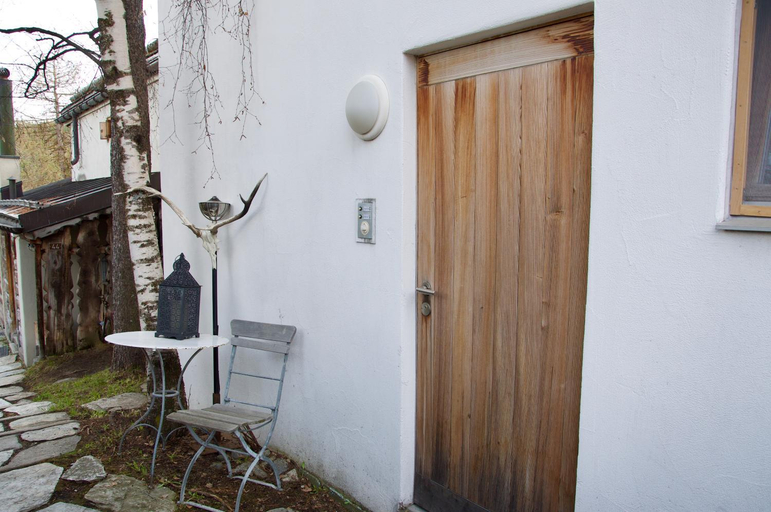Others 4, The Green House, Maloja
