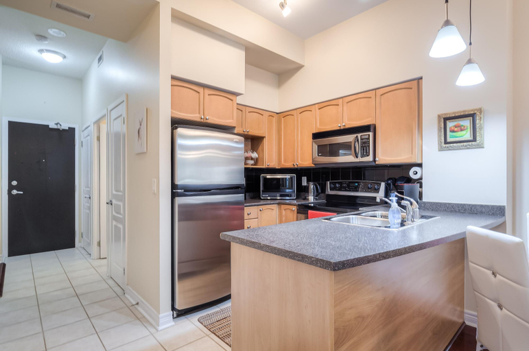 Private kitchen 5, Oakspire Suites, Toronto