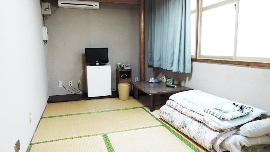 Bedroom 4, Business Hotel Kirakuso (Nara), Tenri