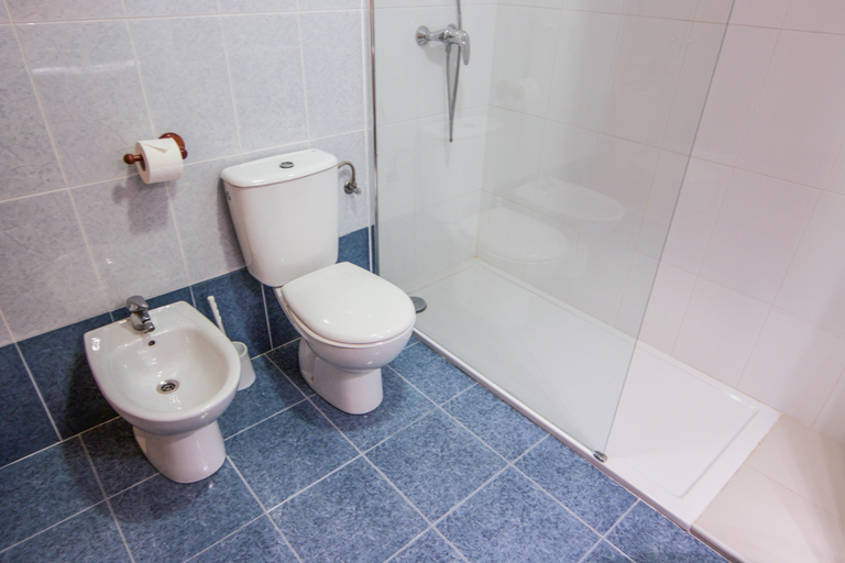 Bathroom, Valencia Port Saplaya Apartamentos, Valencia