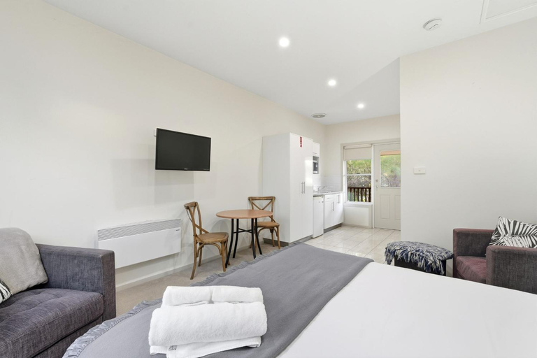 Others 5, Richmond Coachmans Rest Apartment, Clarence