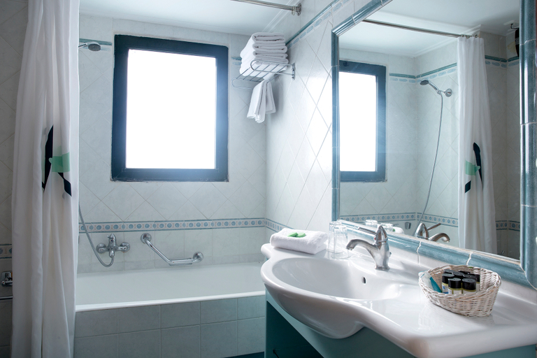 Bathroom 4, Ramada by Wyndham, Athens Club Attica Riviera, Attica