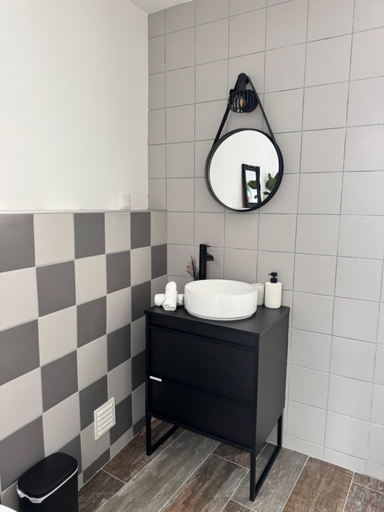 Bathroom 3, Casa A Julia In Faro's Heart, Faro