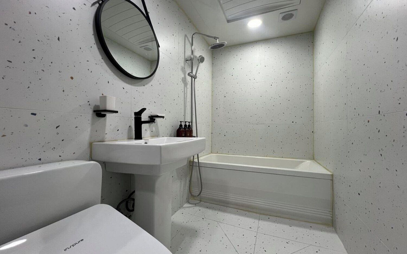 Bathroom 4, Dapsimni Hotel Grim, Dong-daemun