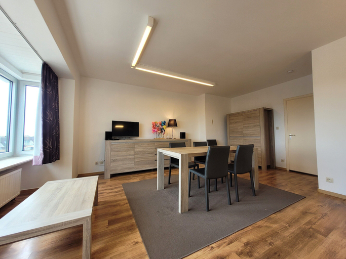 Dining 5, Apartment on the Coast for 6 People, West-Vlaanderen