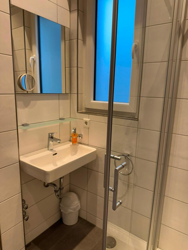 Bathroom 3, Ratskeller Hotel, Karlsruhe