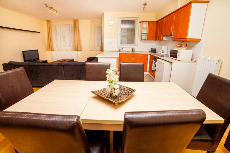 Food & Drinks 5, Nova Apartments, Budapesti