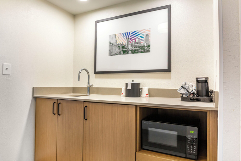 Others 5, Hampton Inn & Suites Cincinnati/Uptown-University Area, Cincinnati