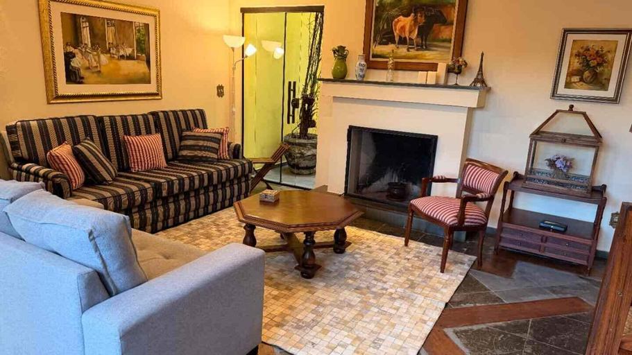 Living area 4, Gest House Alma Bragantina, Bragança Paulista