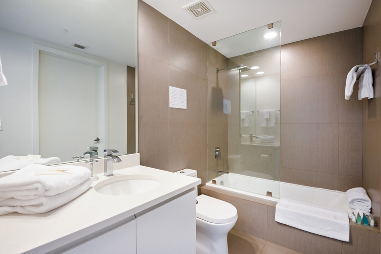 Bathroom 5, Churchill Suites Monte Carlo, Miami-Dade