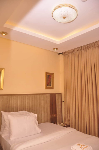 Room 5, Eden Luxury Suites, Kosofe