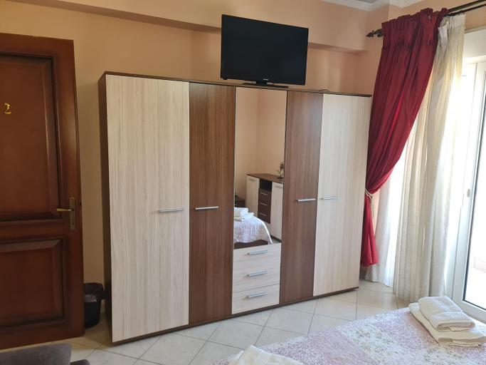 Bedroom 2, Yiotas house, free parking, East Macedonia and Thrace