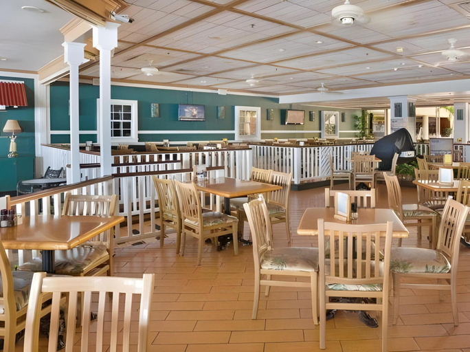 Food & Drinks 5, Waikiki Shore by OUTRIGGER, Honolulu