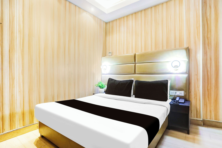 Room 2, Super OYO Hotel O Vivekanand Marg, Kaushambi