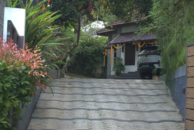 Property grounds 2, Pop Tavern Kerala house, Thiruvananthapuram