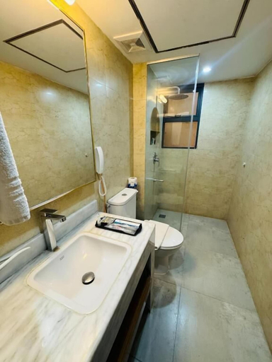 Bathroom 5, Unique Regency Hotel, Dhaka