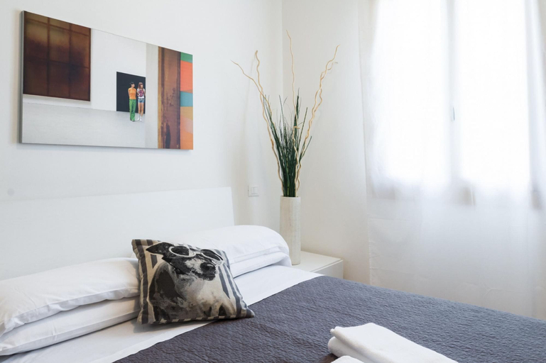Bedroom 4, Accademia Charm 3 by Wonderful Italy, Venezia