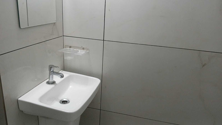 Bathroom 2, OASIA RESORT, Kannur