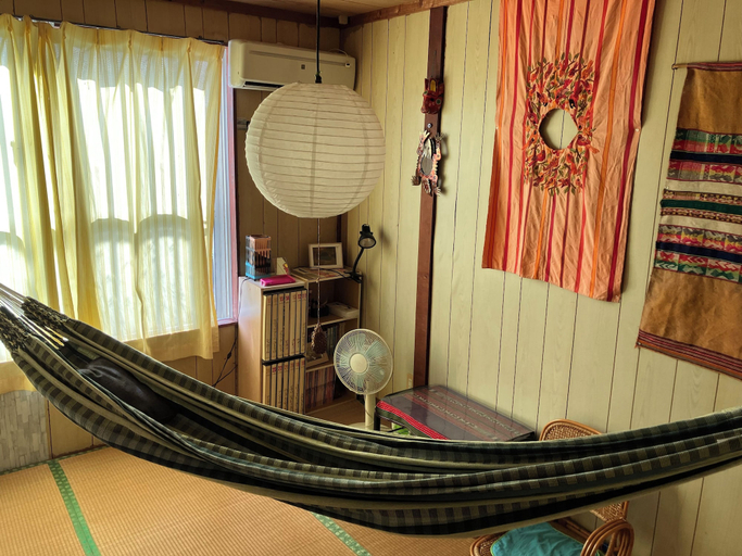 Interior 4, Casa de hamaca, Miyakojima