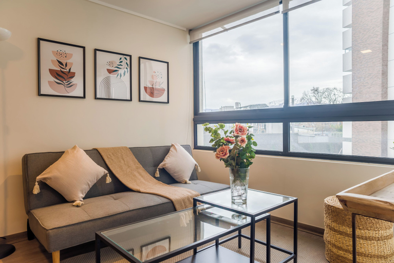 Living area 4, Chic Las Condes 1BR1BA Pool & Gym, Cordillera