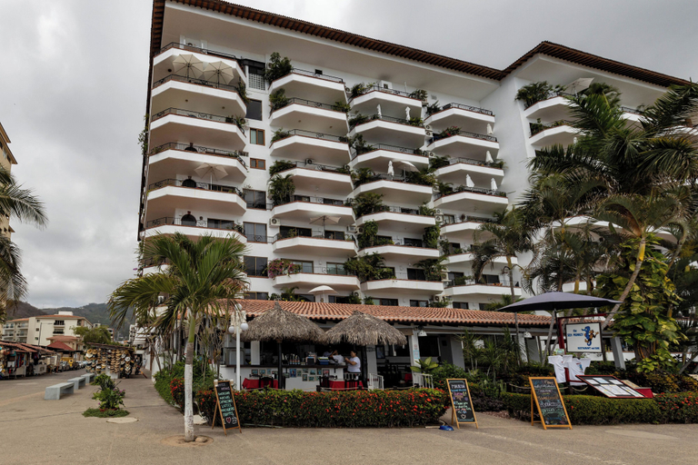 Exterior 3, Ocean View 2Br Condo-balcony-beach-pool - 902, Puerto Vallarta
